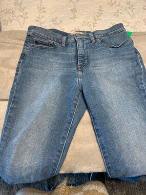 Levi's Jeans 312 Shaping Slim Blue Medium Wash Denim W29 L28